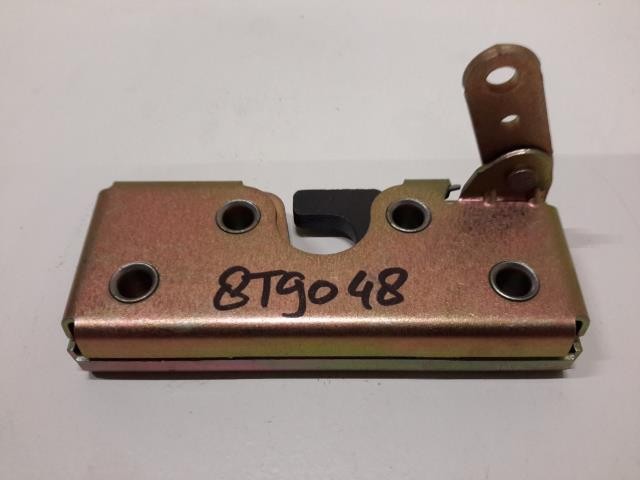 8T9048 LATCH A-CAB DOOR D8R - Snijder Parts